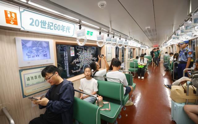 35处京城打卡地“打包”展示，北京地铁“时光列车”暑期再上线