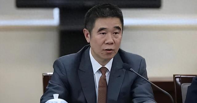 数额特别巨大、损失特别重大！中国建设银行原副行长章更生涉二罪被公诉