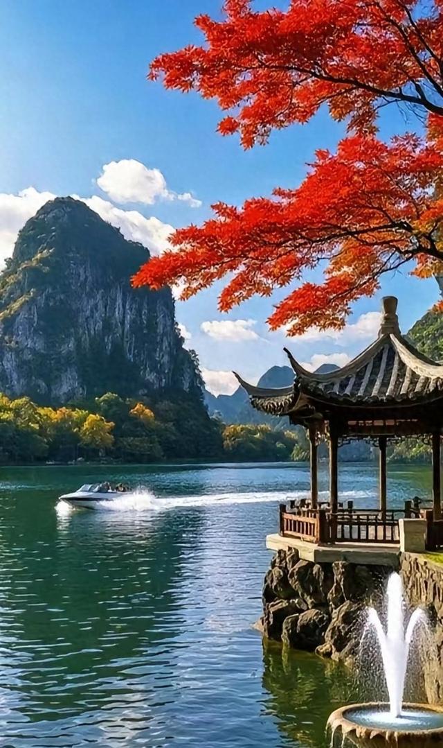 物是景的点缀，景是物的舞台