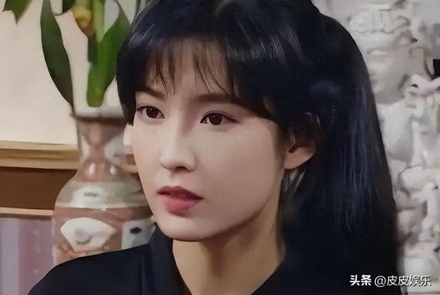 被戴8次绿帽子，3次被捉奸在床，这就是我们“玉女”守卫的爱情