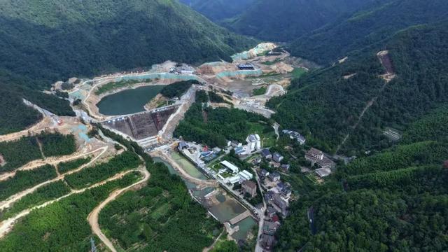 太湖源镇S218里畈村至白沙村路段沿线暑期安全提醒：致广大游客的一封信