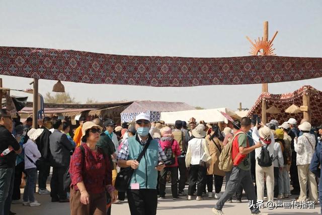 新疆尉犁:特色NPC+民俗迎“十一” 绘就民族团结文旅新图景