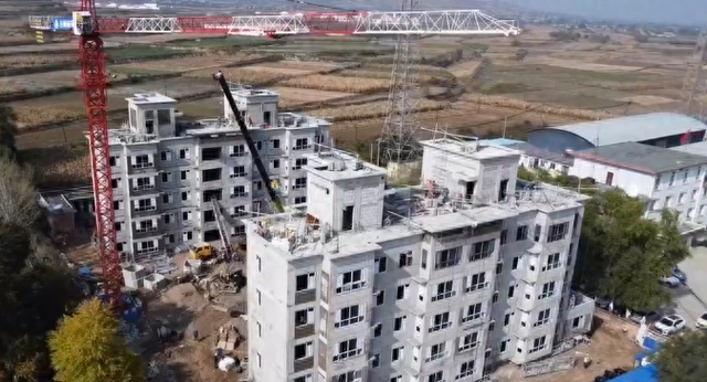 家园11破解版下载（不到5万元就住进80平新房答案真暖心）