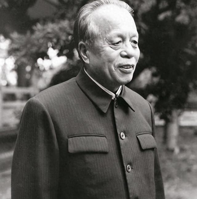 任仲夷传达中央精神，很多干部预感杀气腾腾，任：把杀字改为热字