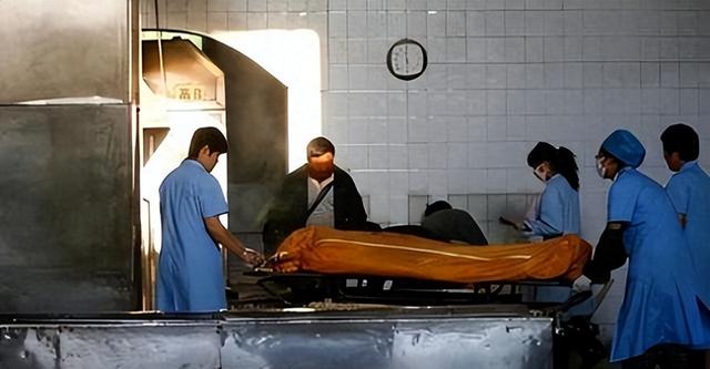 中国将迎来前所未有的死亡高峰，专家得出答案：是这些因素导致的