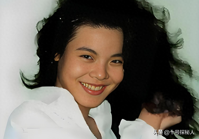春晚爆红后，她洗完澡从23楼纵身一跃，临终时最后喊了声“妈妈”