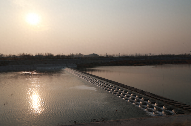 元氏：冬日槐河湿地展现静美画卷