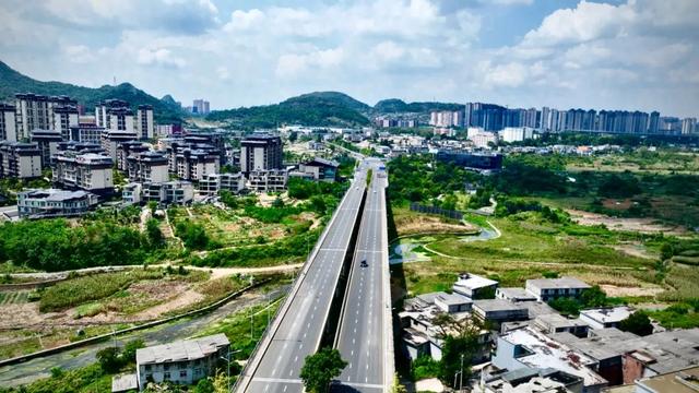 贵州第二条无人驾驶公交线路上线！