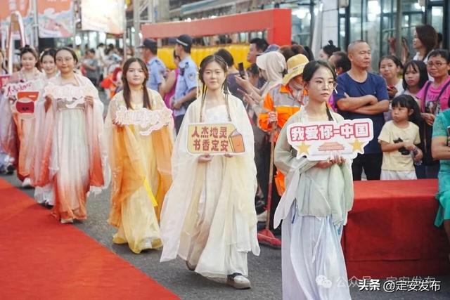 2025定安糟粕醋美食文化周开幕！千人长桌宴+70余项活动开启舌尖狂欢