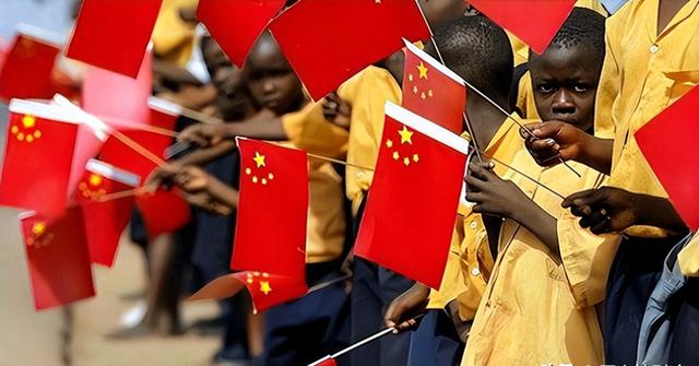 谁敢动中国我就灭谁！这3国曾向全球发出警告，4年后枪口对准我国