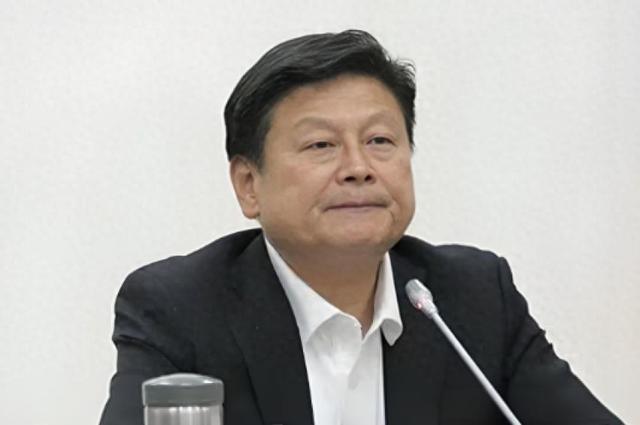 国民党下一任主席定了？最后关头，一人宣布退选，台媒作出预测，郑丽文赢得概率很大