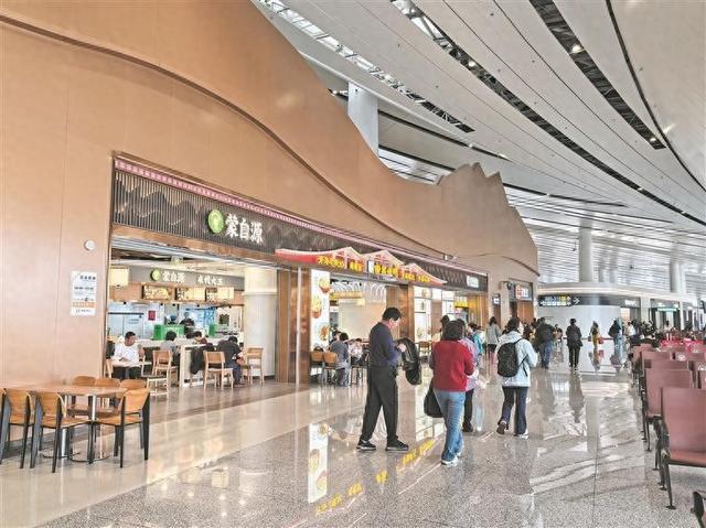 文旅为笔绘就融合画卷 航空为翼赋能经济腾飞