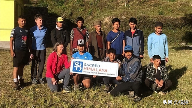 给钱都不救？15人困雪山多天，尼泊尔直升机拒绝救援，内幕曝光