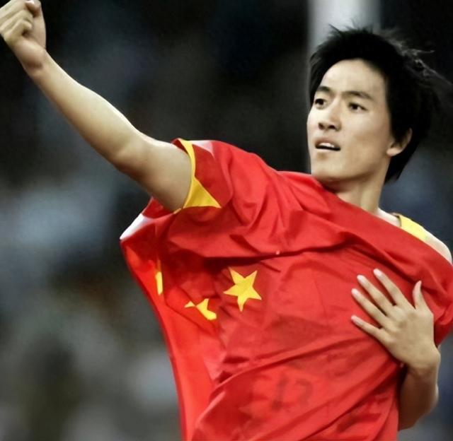 刘翔突然上热搜第一！霸气辟谣移民：“中国人爱中国”	，一句话怼翻造谣者