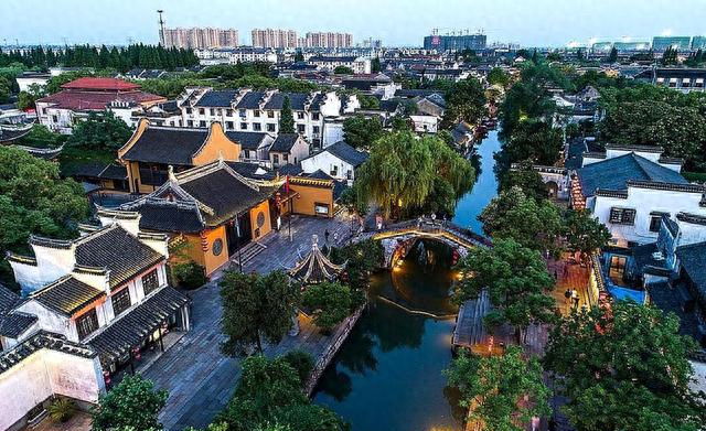 意大利人来扬州旅游，回国后摇头感慨：中国已经是超一等国家了