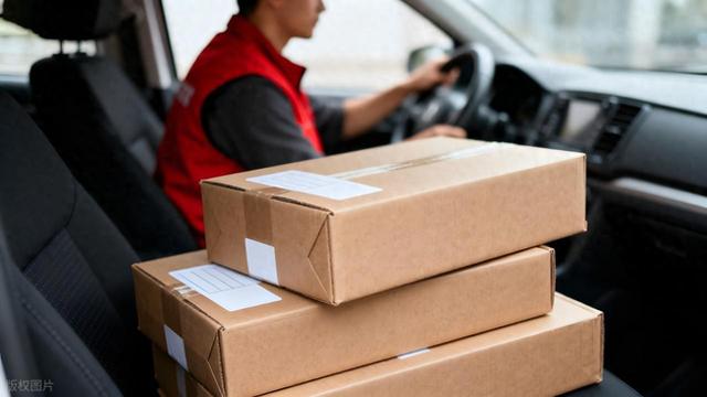 快递员绝不会告诉你的5个取件秘诀！一年能省下不少钱
