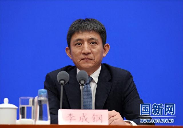 第四轮会谈来了？特朗普通知中国，谈判议题变了，中方说了15个字