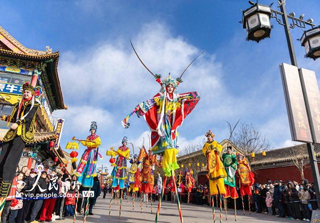 内蒙古呼和浩特：文化庙会贺新春