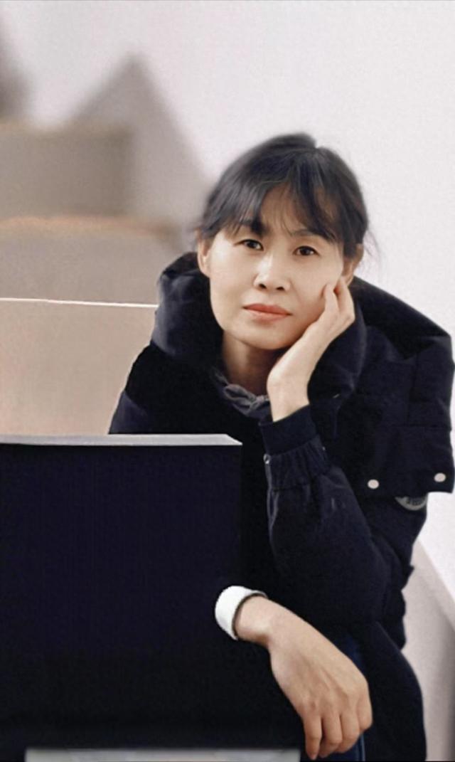 李萍丨一些故事短过旅行的其他（外两章）