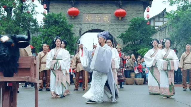 孔明开街、凉粉嘉年华、机器人簪花……9大活动开启古镇狂欢盛宴