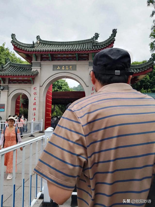 我来夏门去南普通寺卸却“班味”装着“禅意”回烟火人间