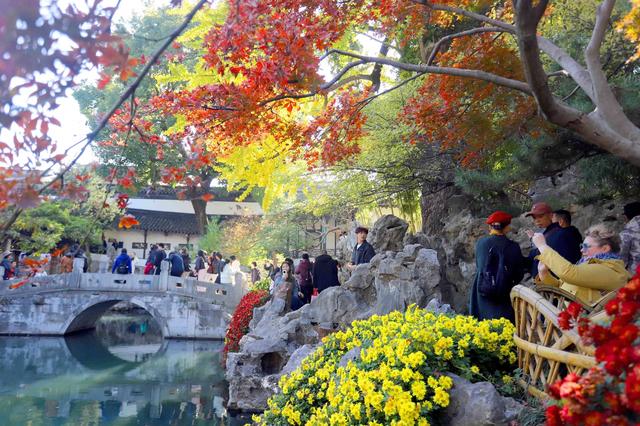 江苏苏州：古典园林狮子林景色美