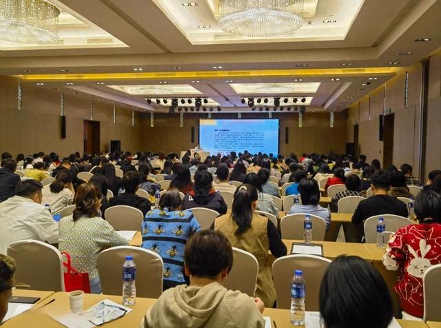 厦门市建设局网站首页（厦门市建设局开展加强建设工程企业资质审批管理工作宣贯会）