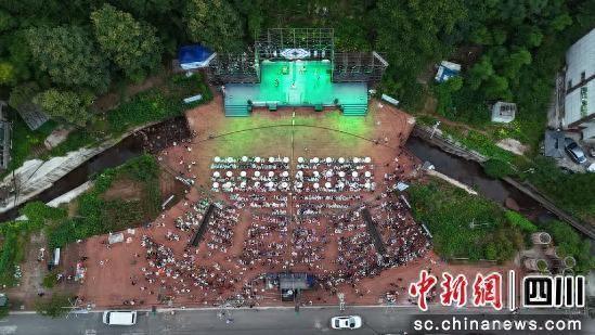 泸州古蔺2025年第十四届黄荆老林英雄会启幕