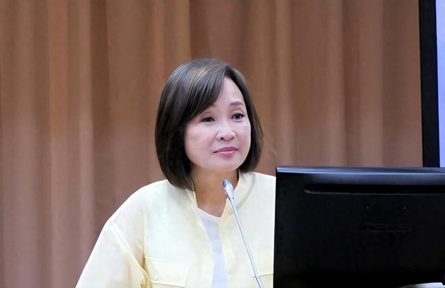 高雄市长之战：7万人投票结果出炉！郑丽文形势大好，卢秀燕失算