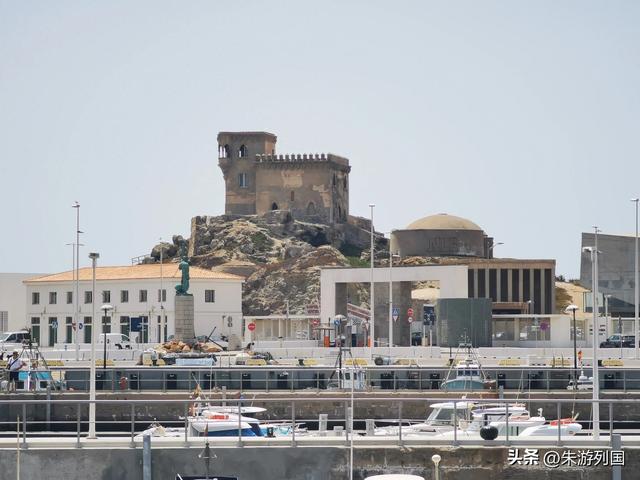 从西班牙公路到摩洛哥街头，一场跨越大陆的意外之旅