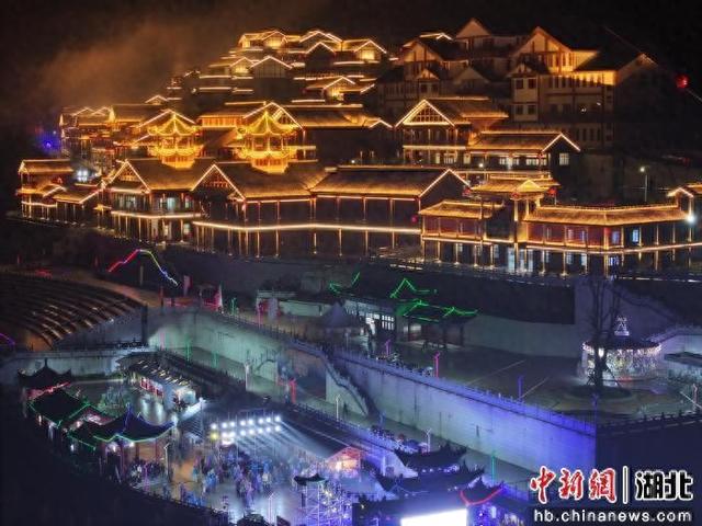 “知音湖北”超级文旅日启幕 恩施发布千余种优惠