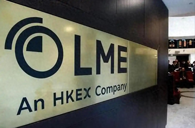 人民币遭伏击！伦敦交易所踢中国出局，紧要关头全球资本弃美投中