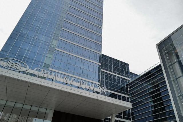 洲际行政酒廊的天花板，是这家？