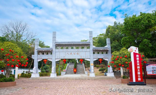 清明扫墓哪里去 祭烈士寻光荣足迹