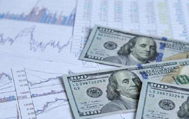 还剩6830亿	，中国大幅抛美债，特朗普拉六国共谋反华，帮凶全到齐