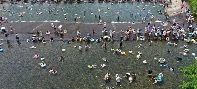 40分钟的路程开了2小时！杭州两地上万人涌入！紧急提醒