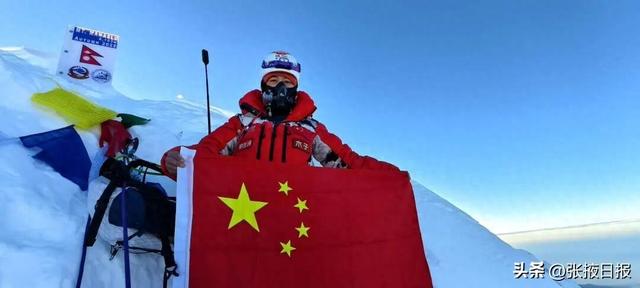 张掖两青年登上世界第八高峰马纳斯鲁峰
