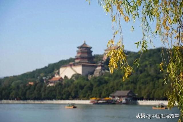一江水与六万里：颐和园里的新故事