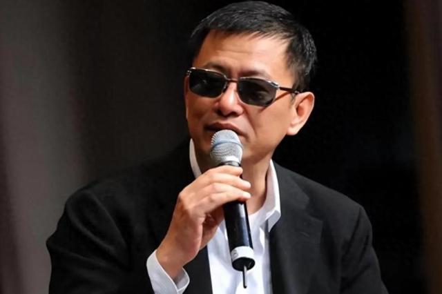 惊动官方了！曝舔手指、目无王法，集体开嫖后，警方终于回应了