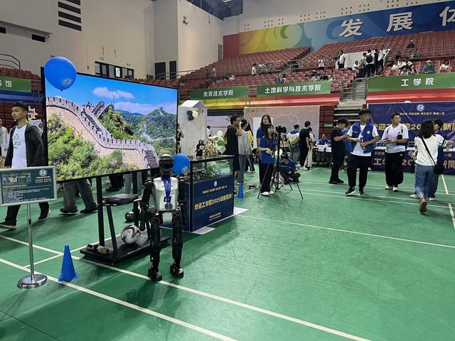 农业大学出来能干嘛（中国农业大学1万余名新生报到）