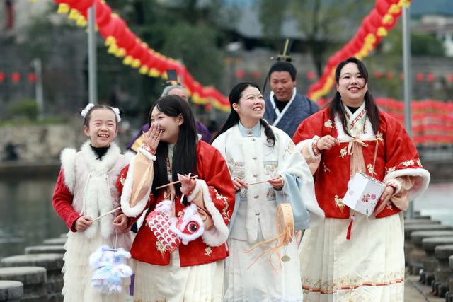 永宁古韵映元宵 福寿文化焕新彩