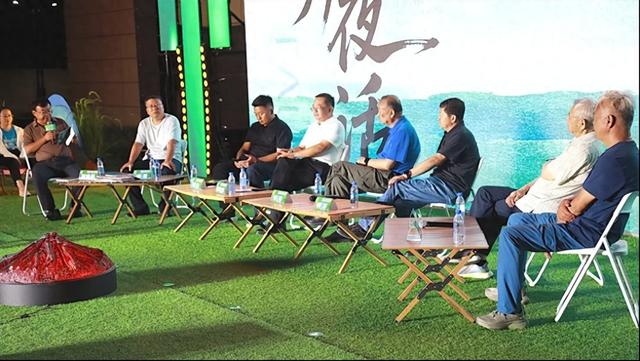 对话古今2025 乌审旗萨拉乌苏围炉夜话活动成功举办