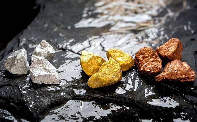 日专家称：中国或被迫修复对日关系，否则承受不起美国压力