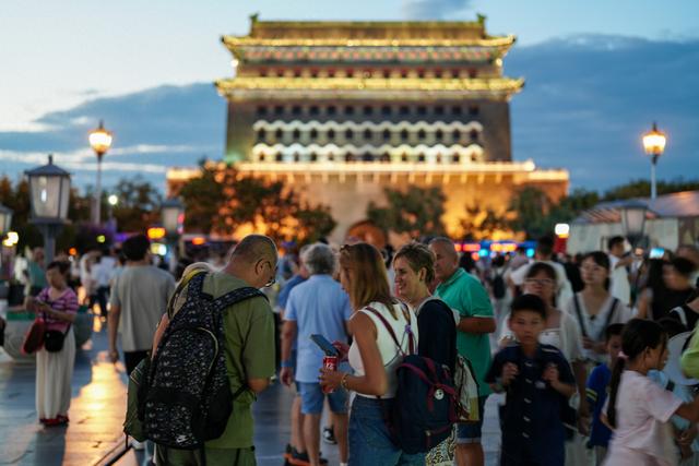 2025暑期“长红城市”热度预测：谁在持续霸榜你的旅行清单