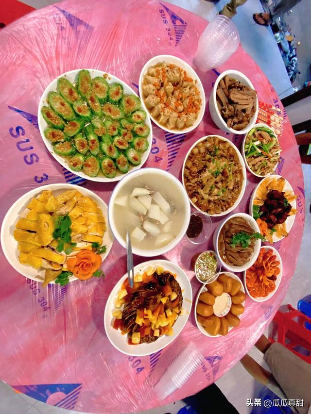 湖南妹子到广西男友家，12个家常菜做出星级饭店的水平，太出众