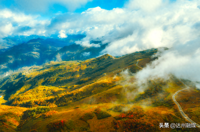 错过等一年！巴山大峡谷秋色刚开场，彩林已美成仙境！