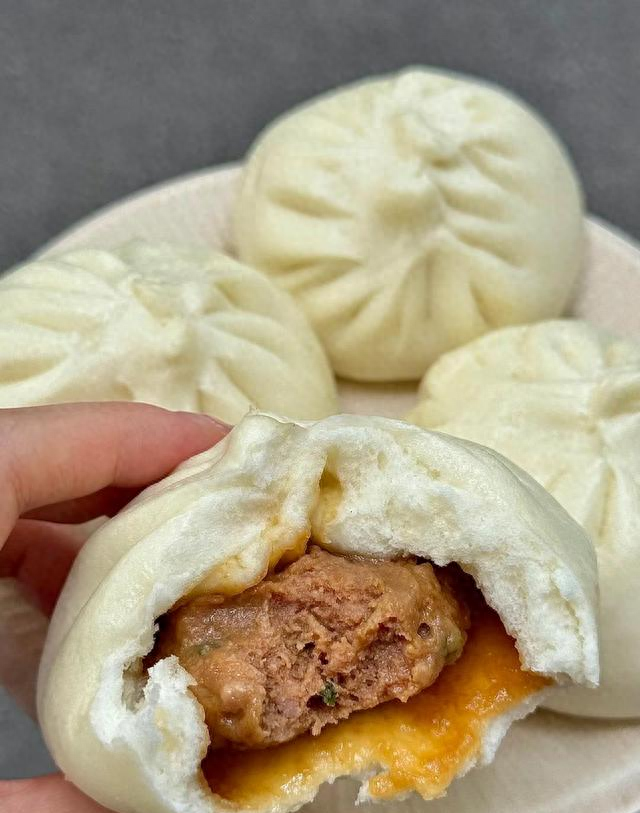 做肉包子怎么做？教你详细配方，包子松软，肉馅入味