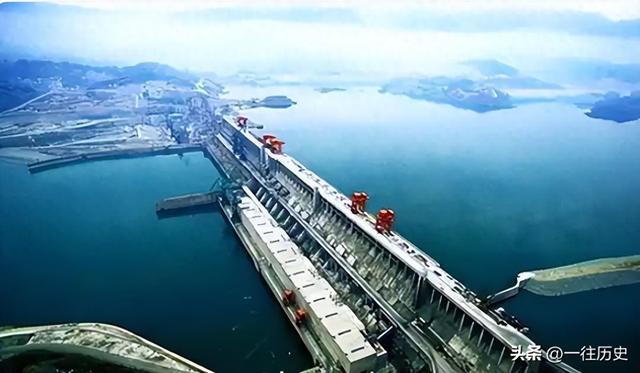 三峡大坝一旦建成，终将会被炸掉！黄万里教授为何说这句话？