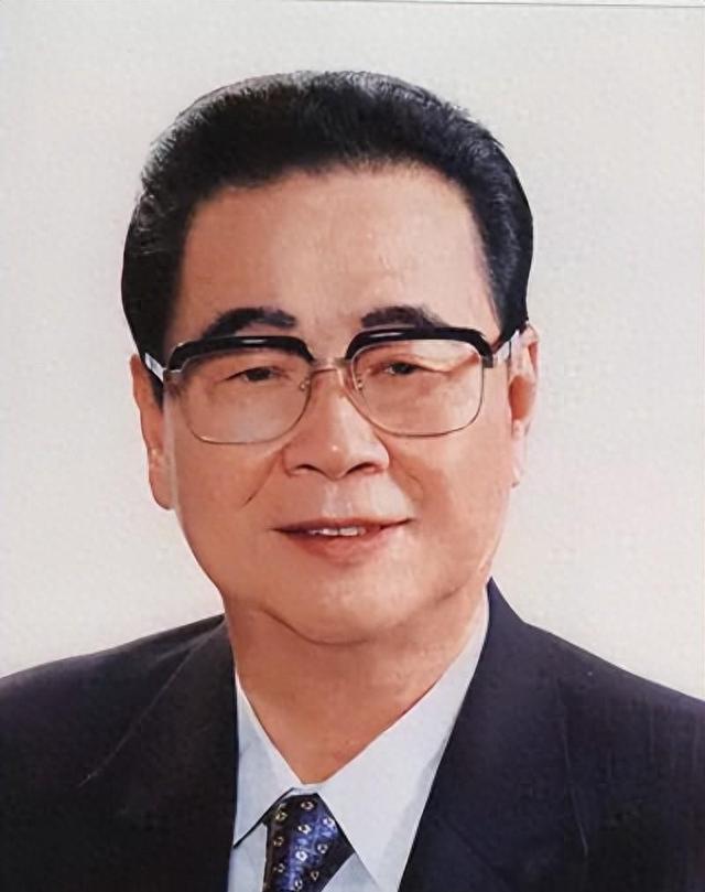李鹏坦白和周恩来的真实关系：别人都说我是他的养子，这不正确
