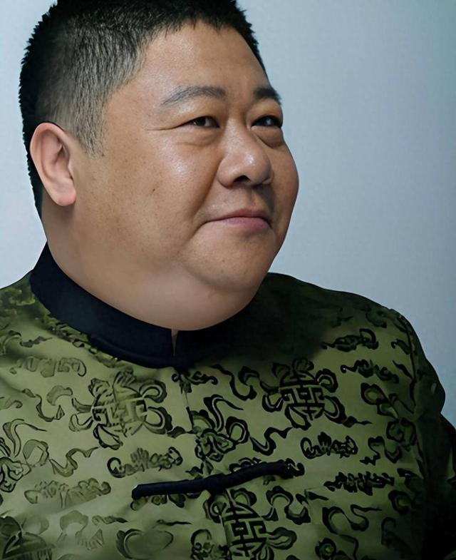 为孝顺父母坚持丁克21年，老人全送走后，53岁的他才愿意生娃